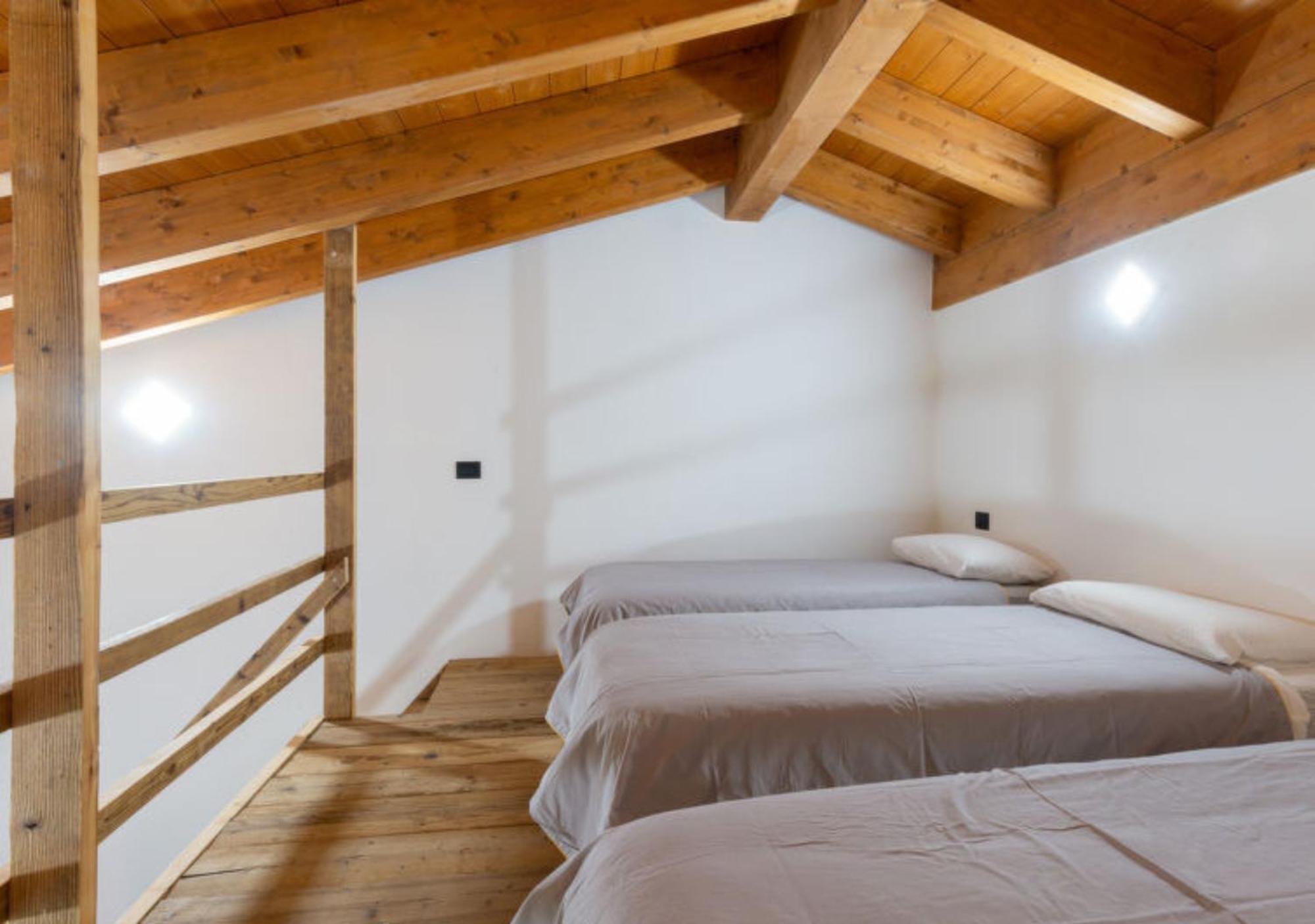 Agriturismo Baita Bave Pellio Inferiore Room photo